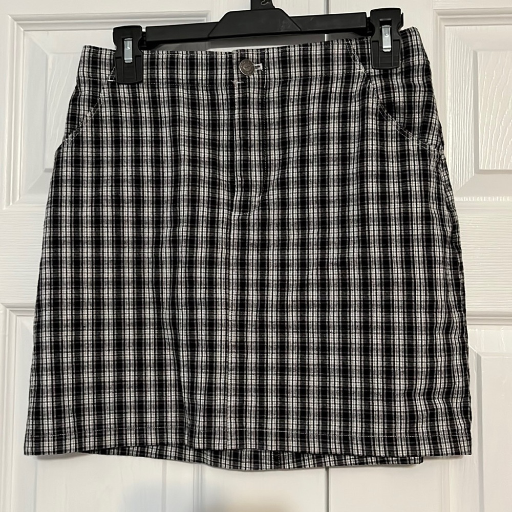 Hollister mini skirt